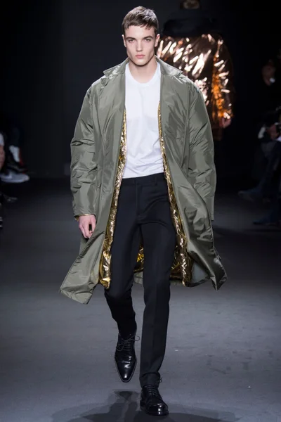 Look 36